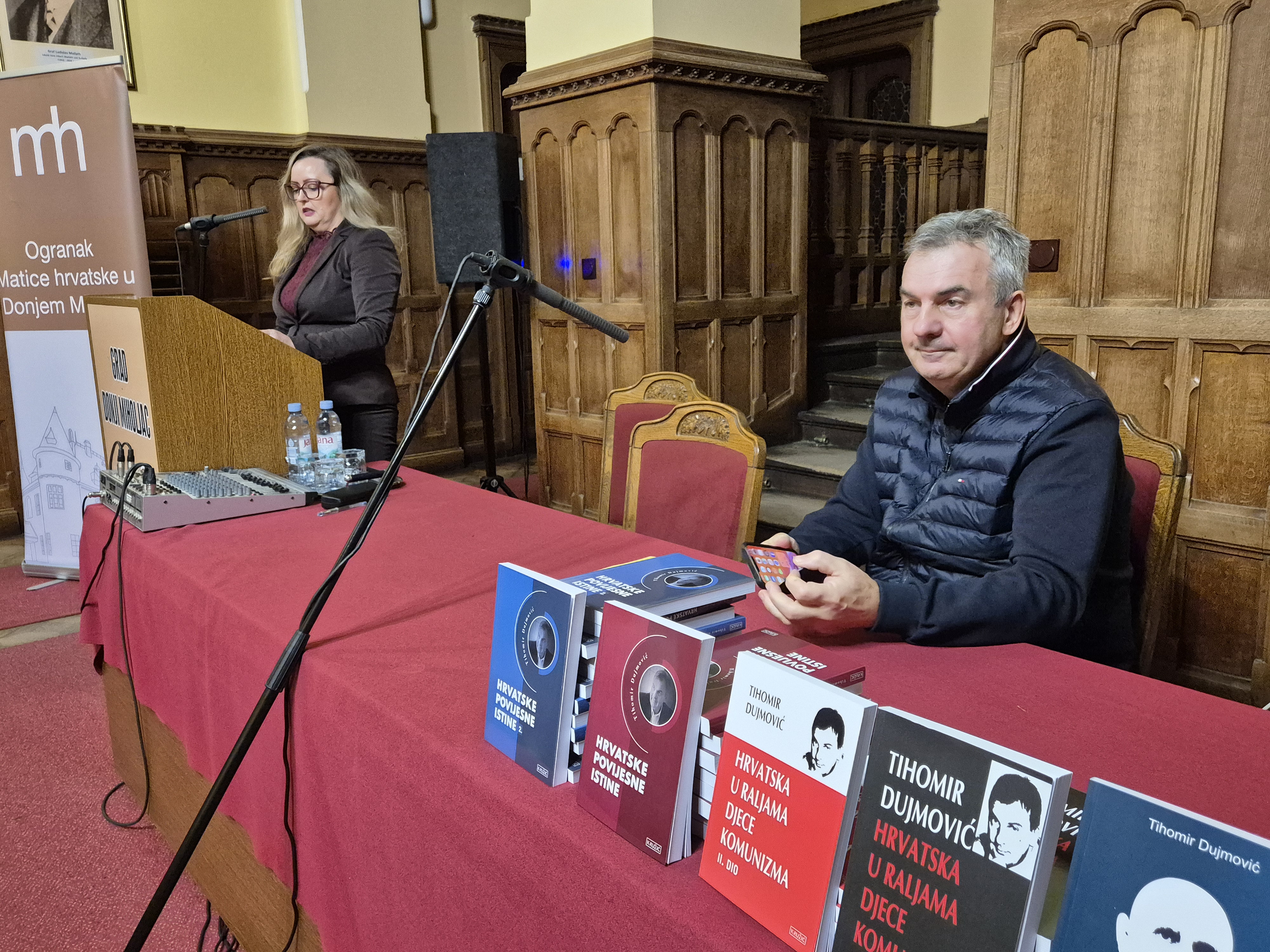 Promocija knjiga „Hrvatske povijesne istine“ Tihomira Dujmovića u Donjem Miholjcu: autor iznio niz manje poznatih povijesnih činjenica