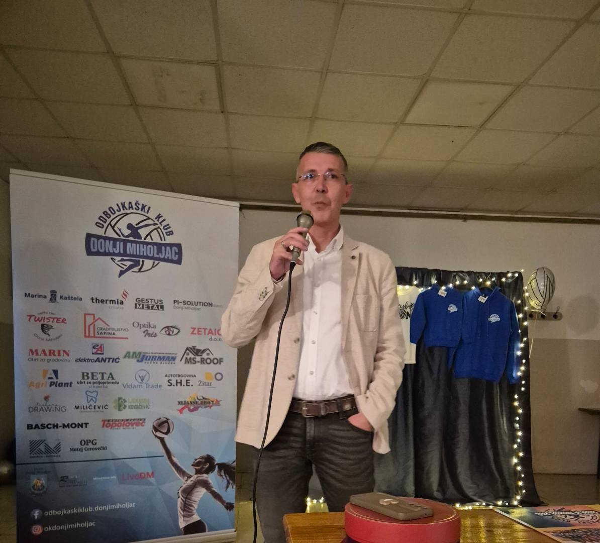 Prvi Odbojkaški božićni domjenak okupio članove, roditelje i prijatelje kluba u Svetom Đurđu